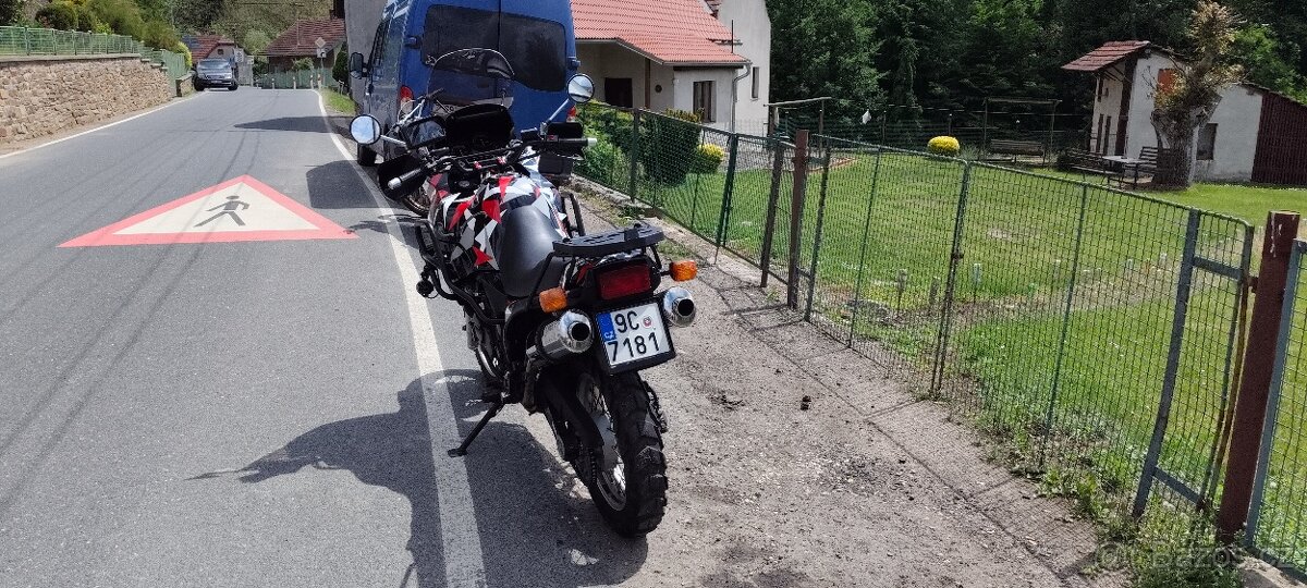 Triumph Tiger 900