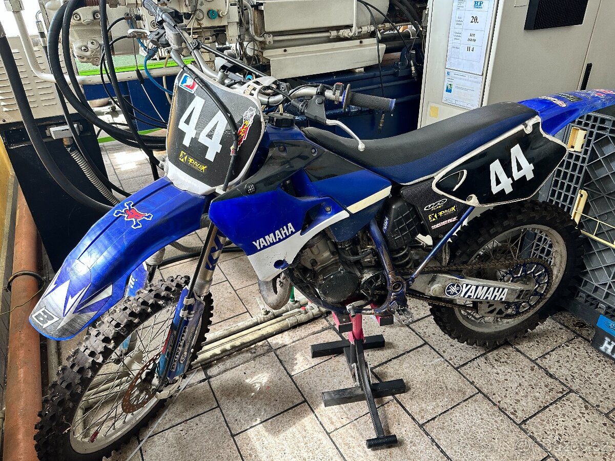 Yamaha YZ 125