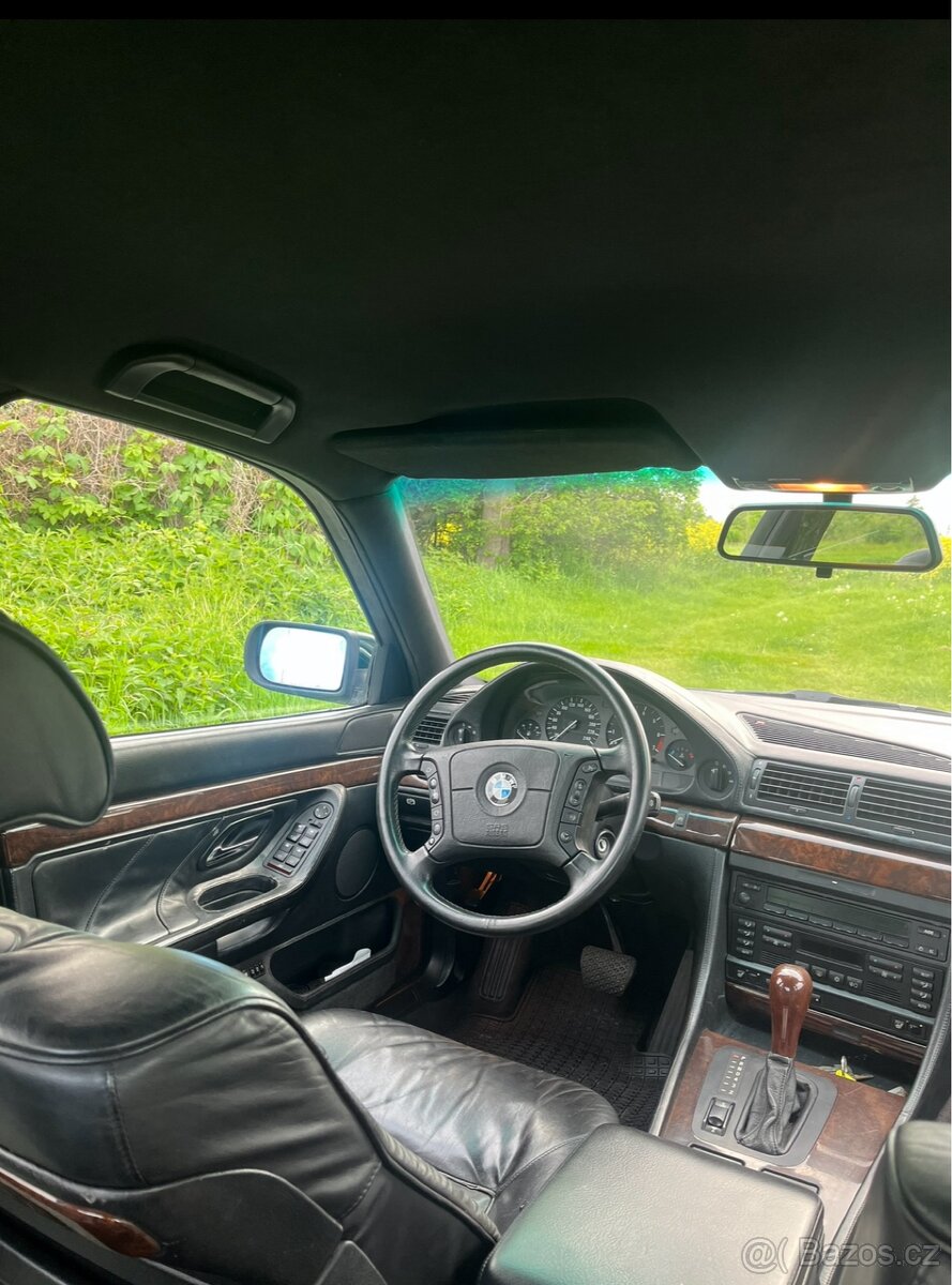 BMW E38 750i v12 - 4