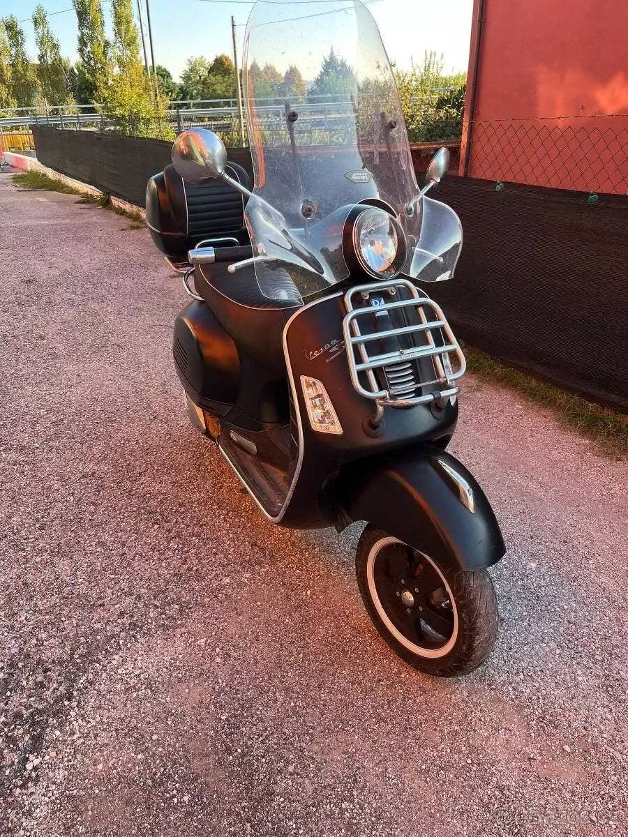 Náhradní díly a a doplňky VESPA - 4