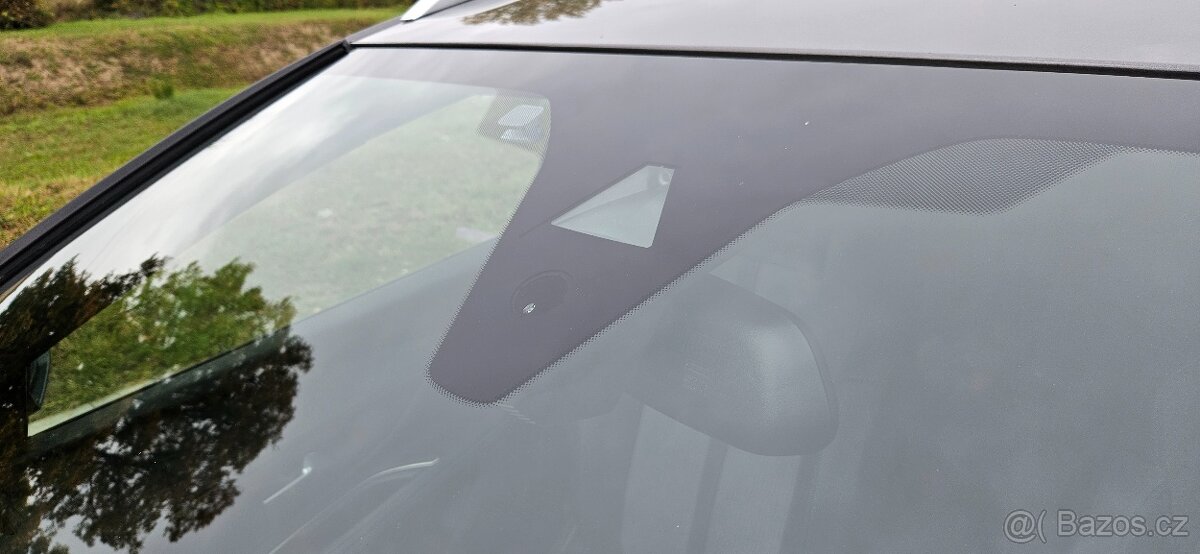 Predám Peugeot 5008 96kw benzín Allure AT, 7 miestne r.2023 - 4