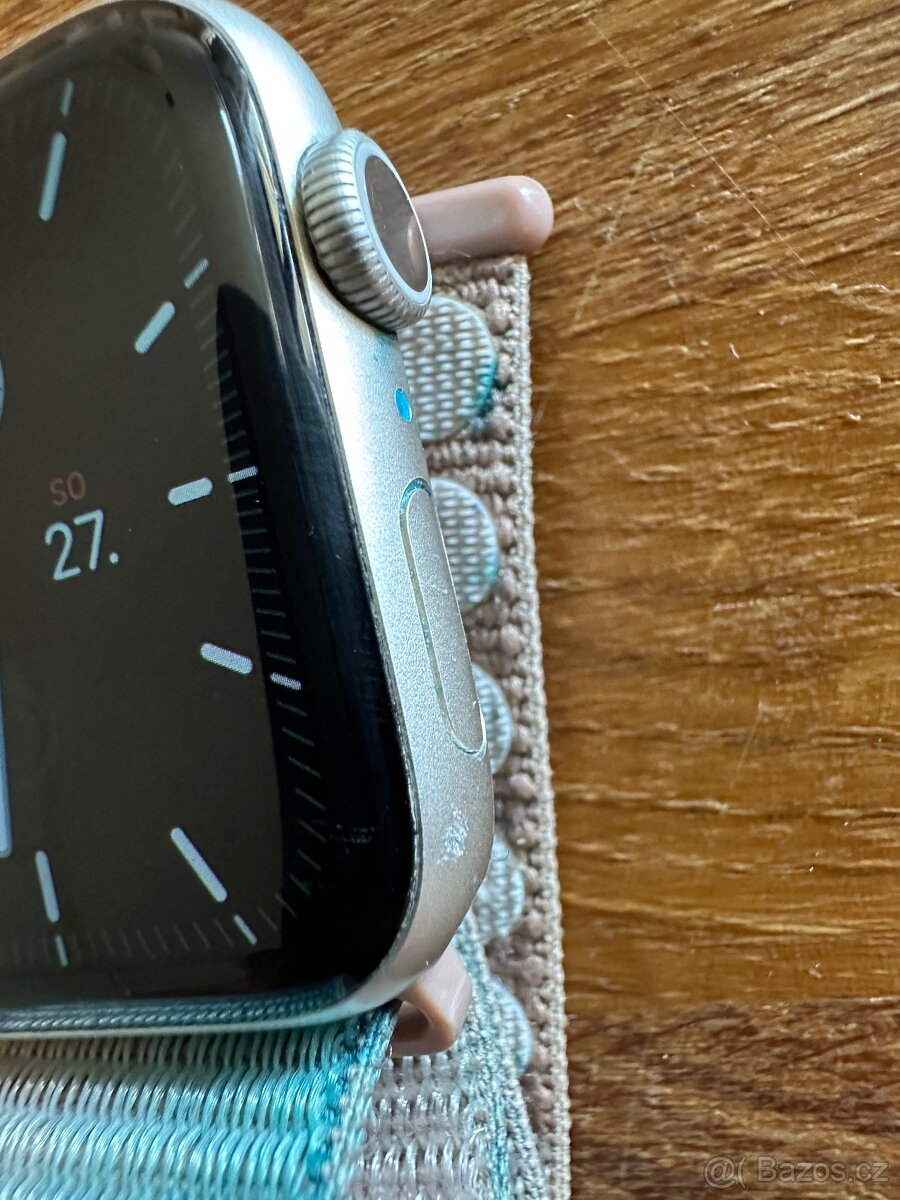 Prodám Apple Watch series 5 - 4