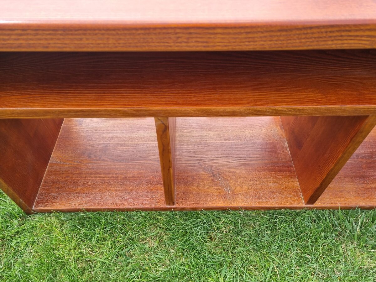 Závěsná skříňka pod TV z masivu - buk - 4