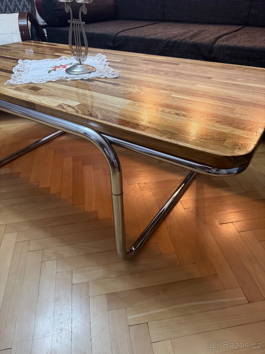 Krásný stůl po renovaci - 4