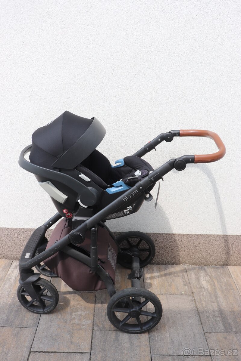 Kombinovaný kočárek Roan Bloom - 4