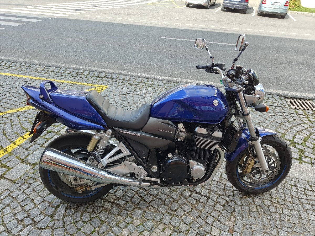 Suzuki GSX 1400i - 4