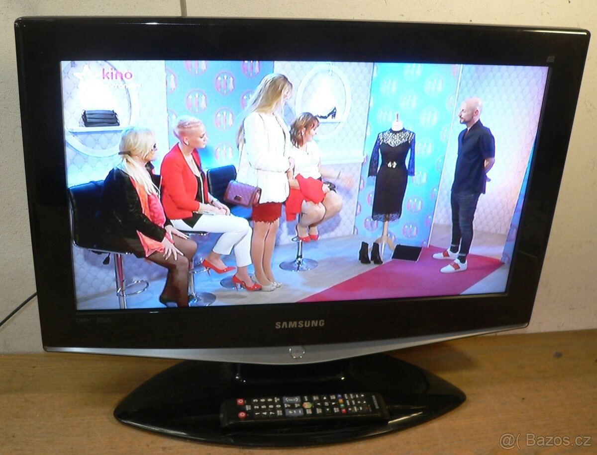 LCD televize 66 cm SAMSUNG 26 palců, nemá DVBT2 - 4