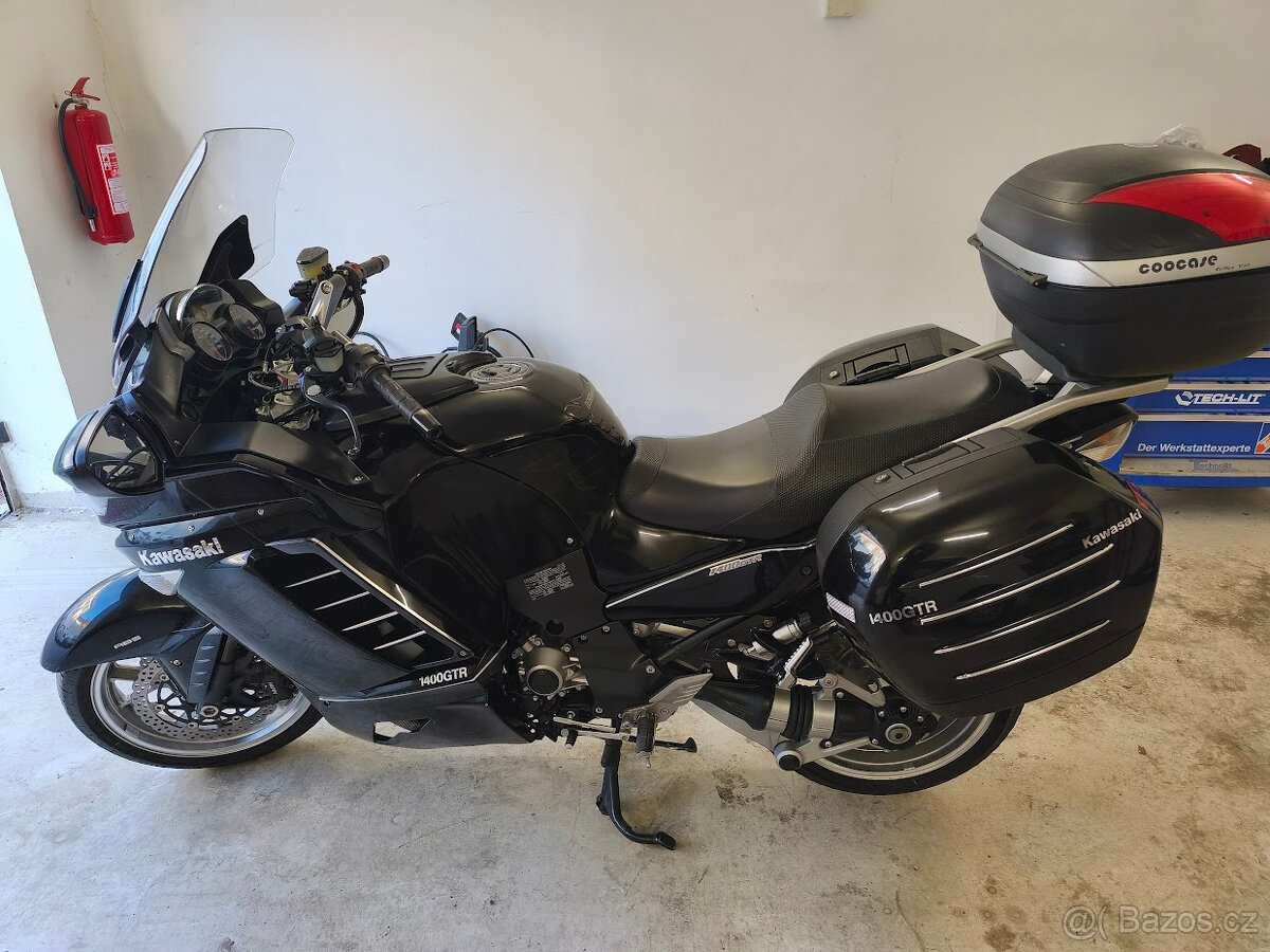 Kawasaki GTR 1400 - 4