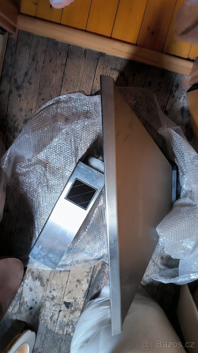 Electrolux nerezová digestoř 90cm - 4