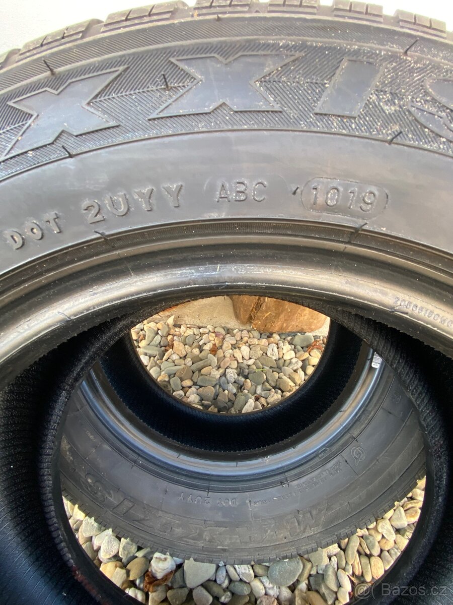 Pneu 205/65R 15c - 4