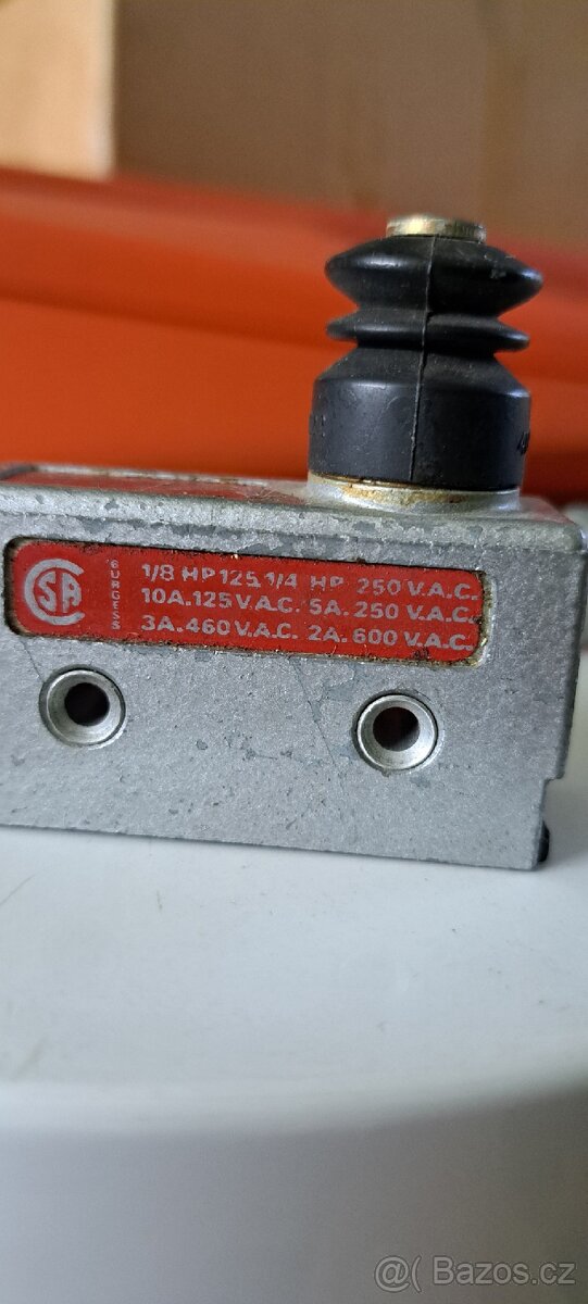 Prodám koncové spínače (mikrospínače) - 4