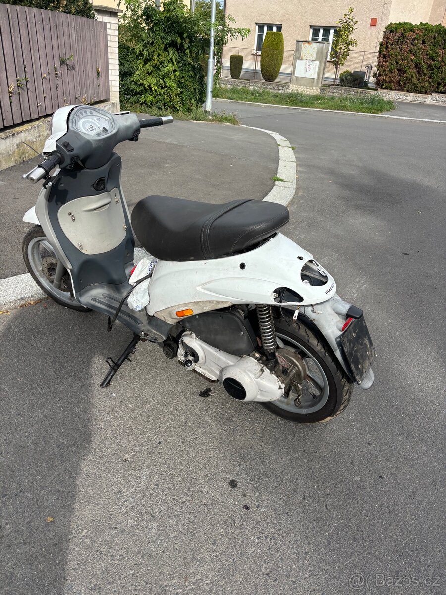 Piaggio - 4