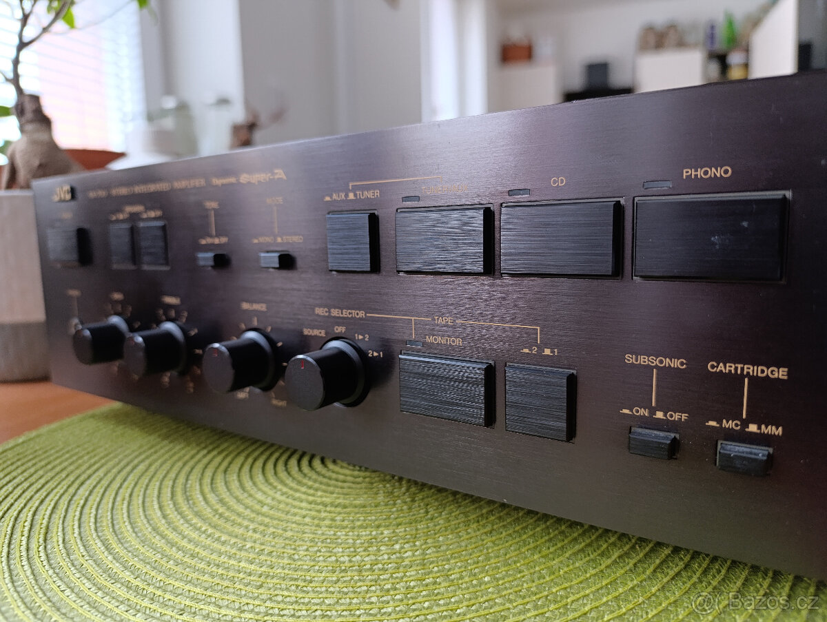 zesilovač JVC AX-700 - 4