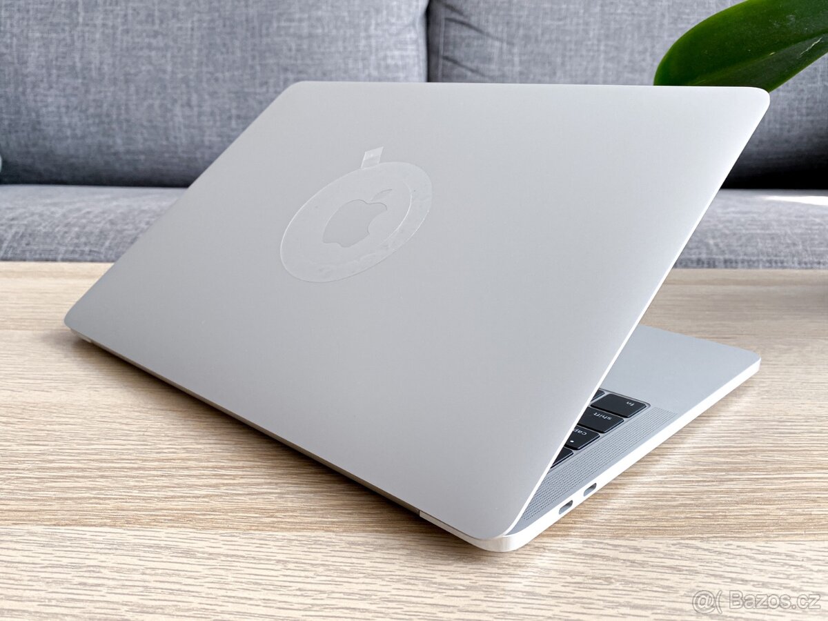 JAKO NOVÝ MacBook Pro 13" - 16GB RAM / 512GB SSD - ZÁRUKA - 4
