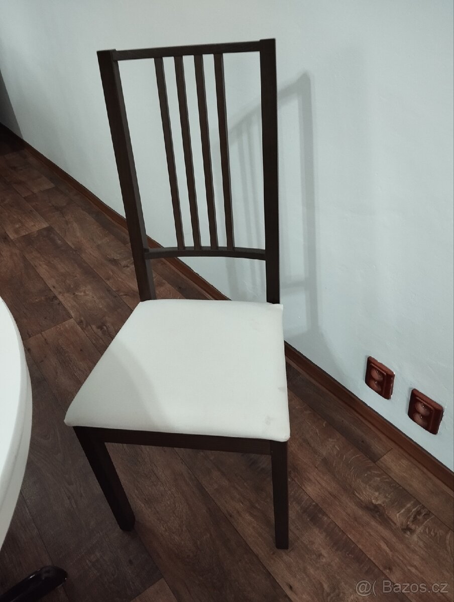 Rozkládací kulatý stůl se židlemi - 4