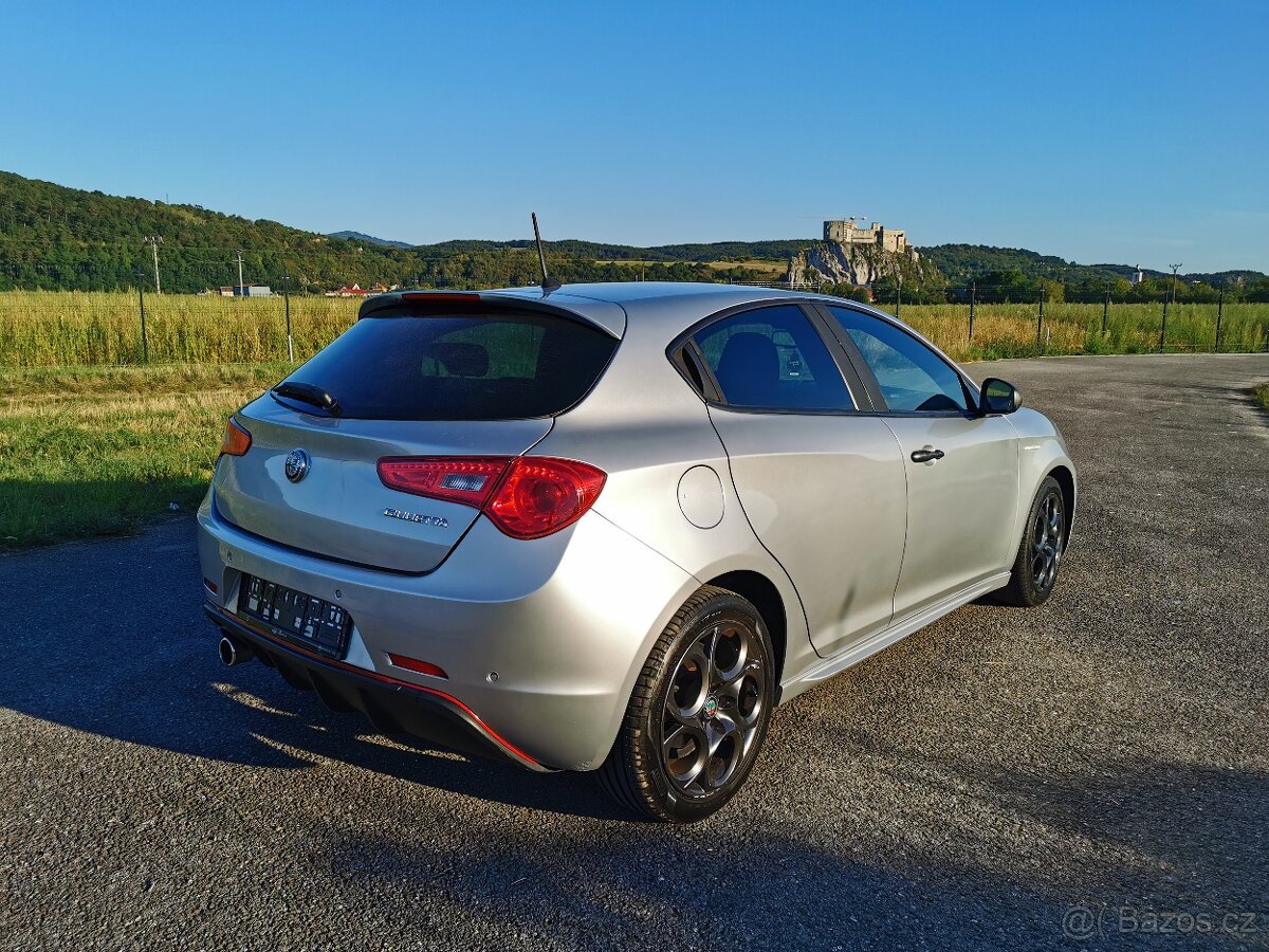 Alfa Romeo Giulietta TCT - 4