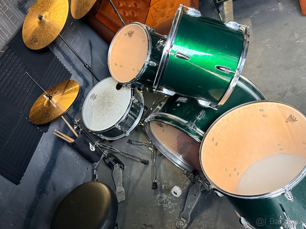 Prodám sestavu bicí v dobrém stavu - 4