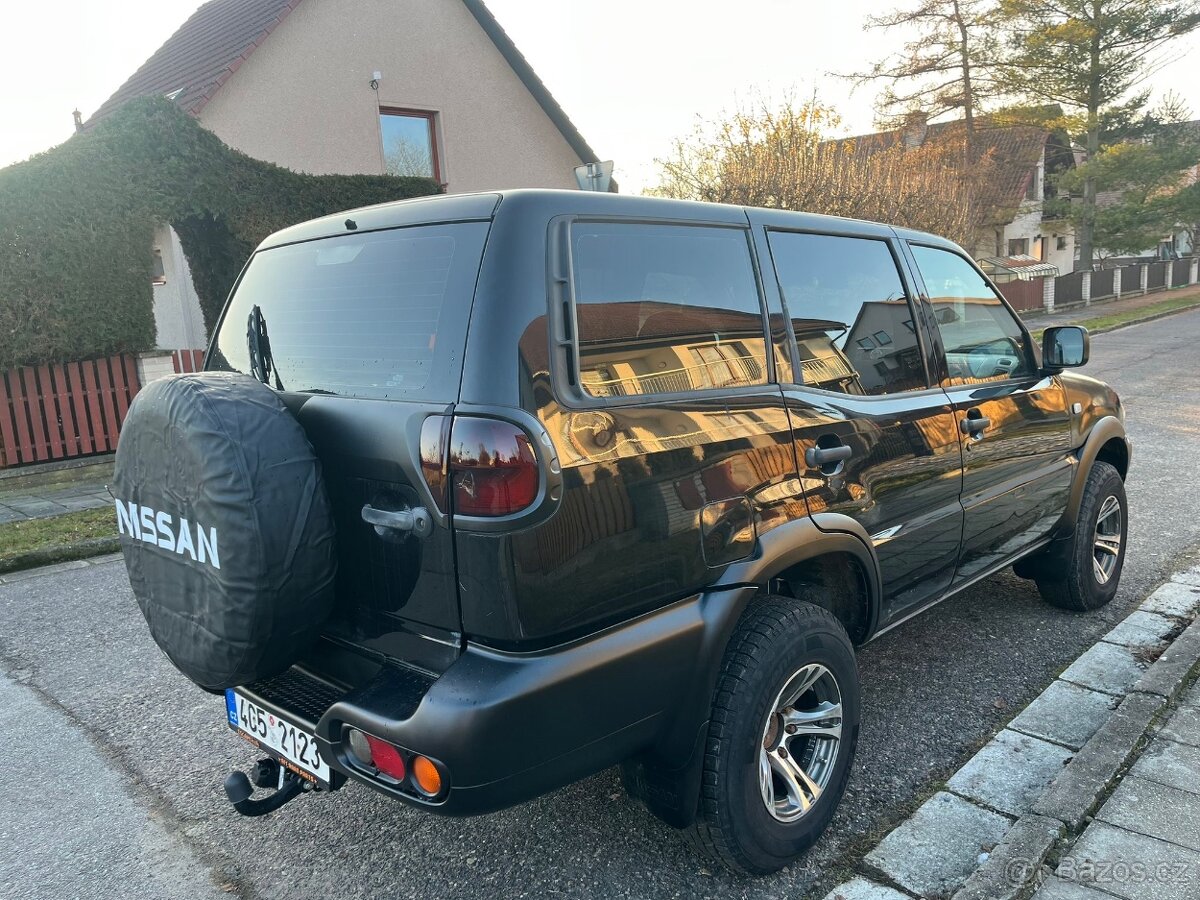 Nissan Terrano II 2.7 TD - 4