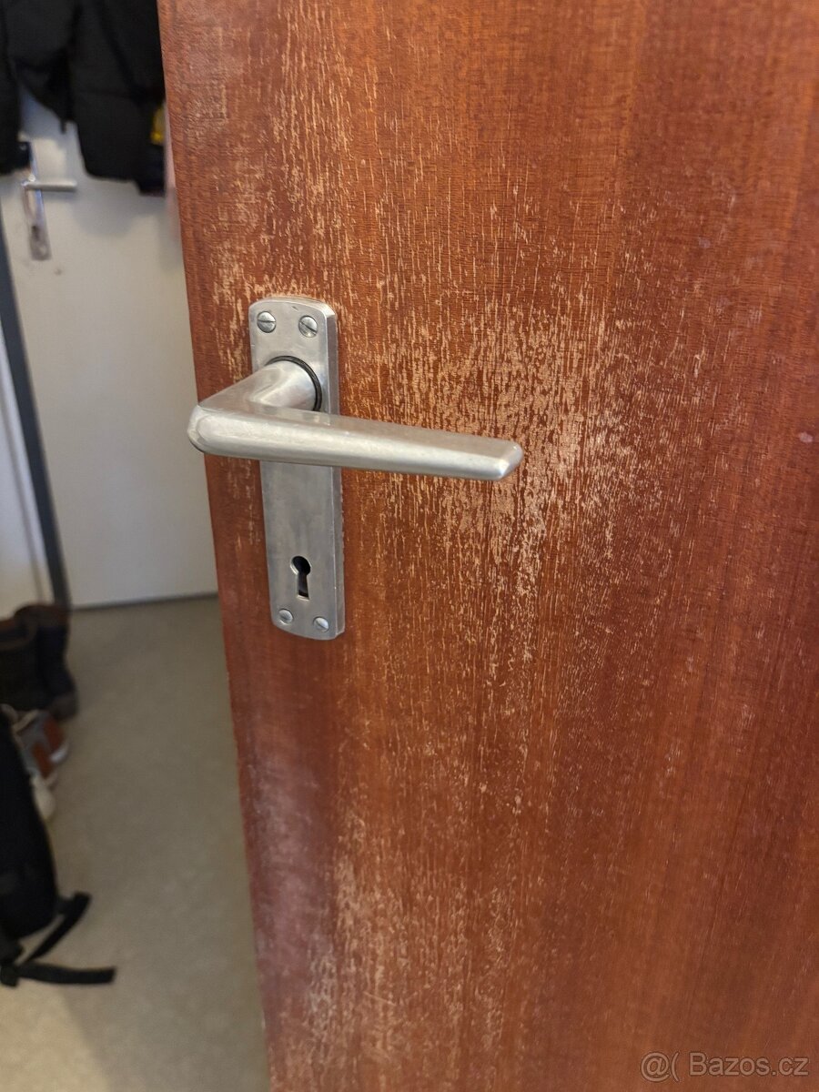 KOUPÍM - zámek z původních vnitřních panelákových dveří - 4