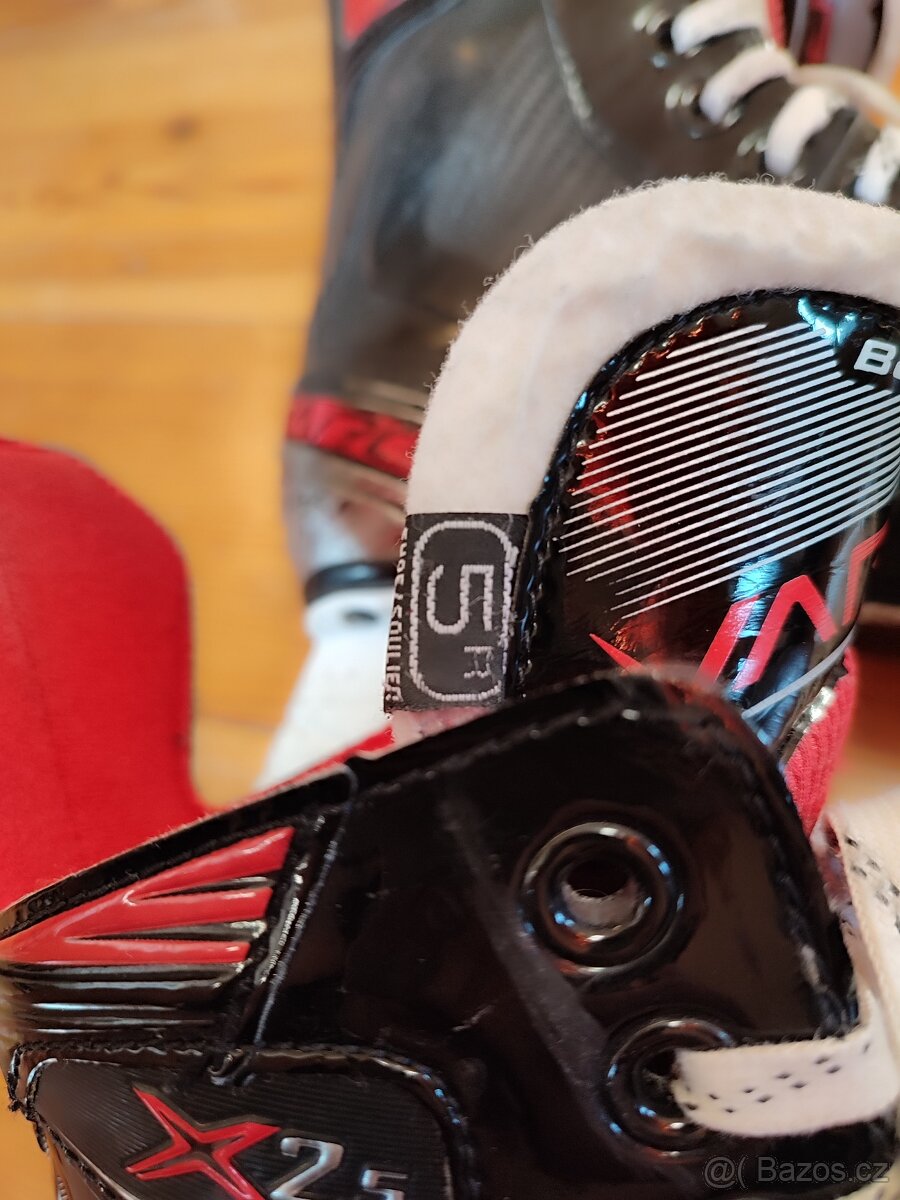 Hokejové brusle Bauer Vapor X2,5 - 4