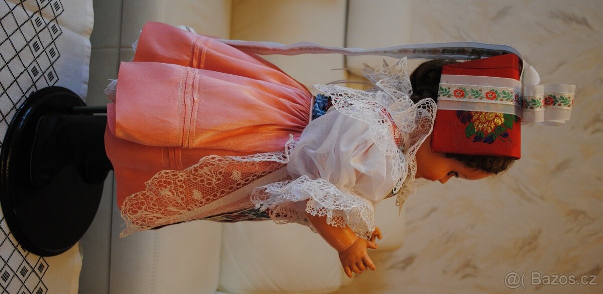 Stará krojovaná panenka - 4