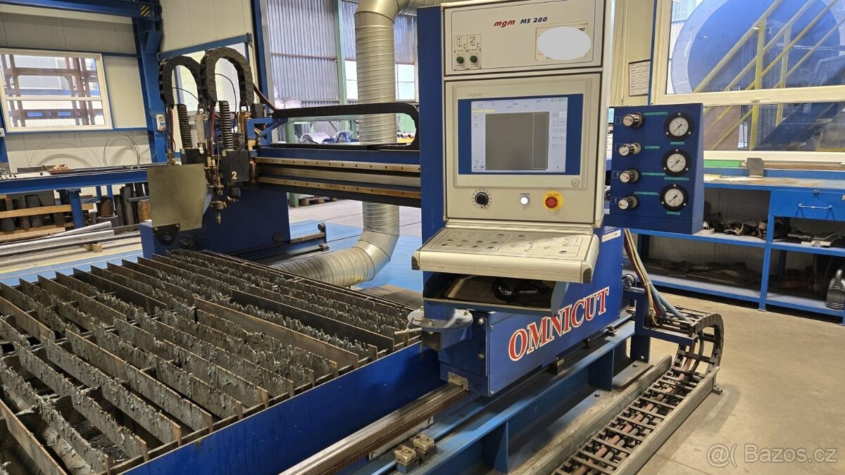 Řezací stroj OMNICUT 3100 - 4