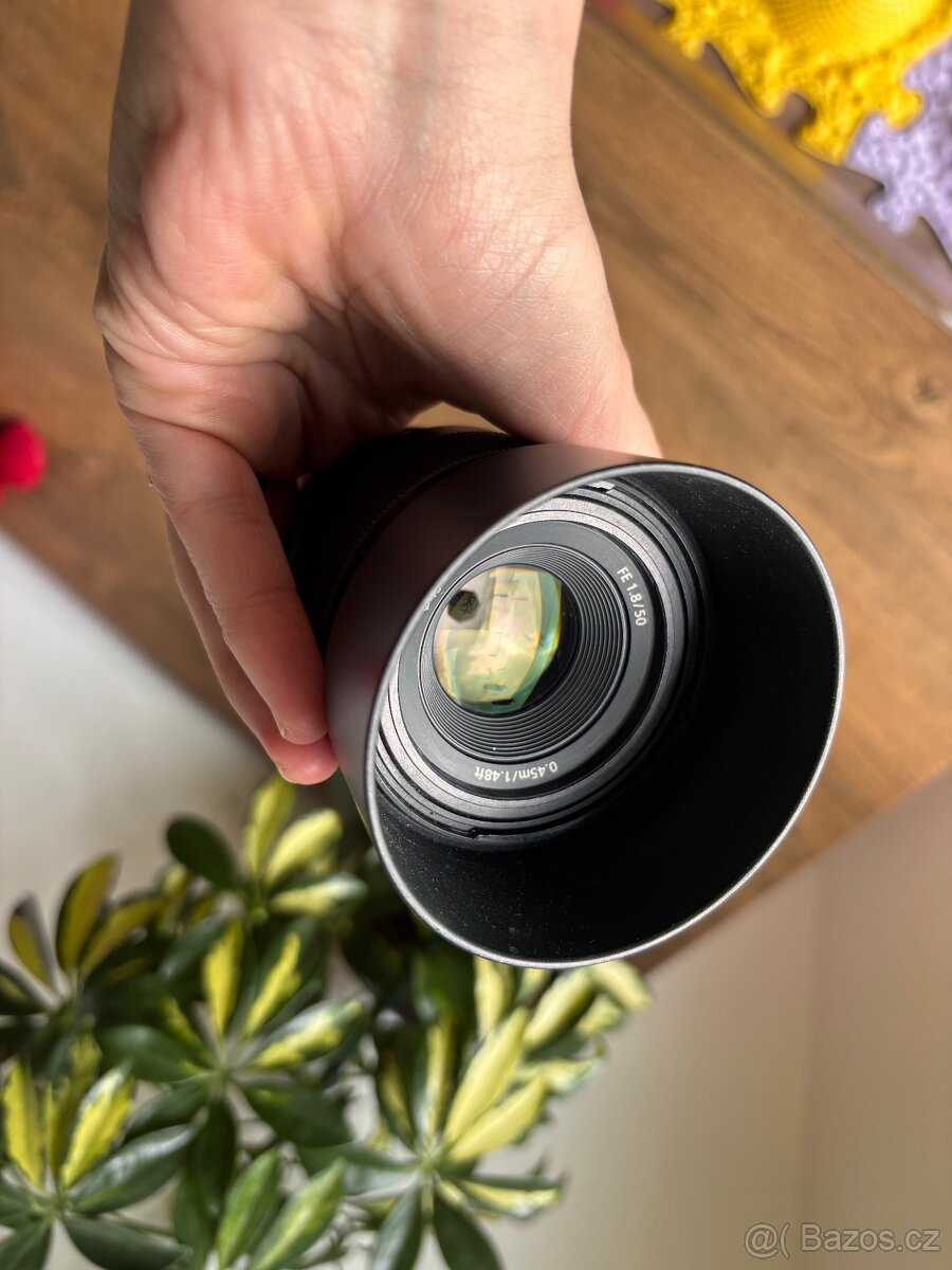 Sony A7 III + 3 objektivy + příslušen - 4