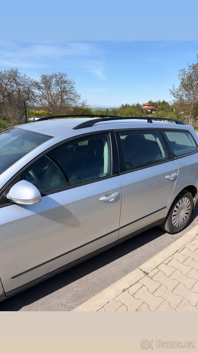 Volkswagen Passat - 4