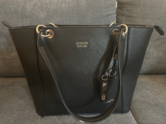 Prodám 3 ks moderních kabelek. Všechny dobrý stav. - 4