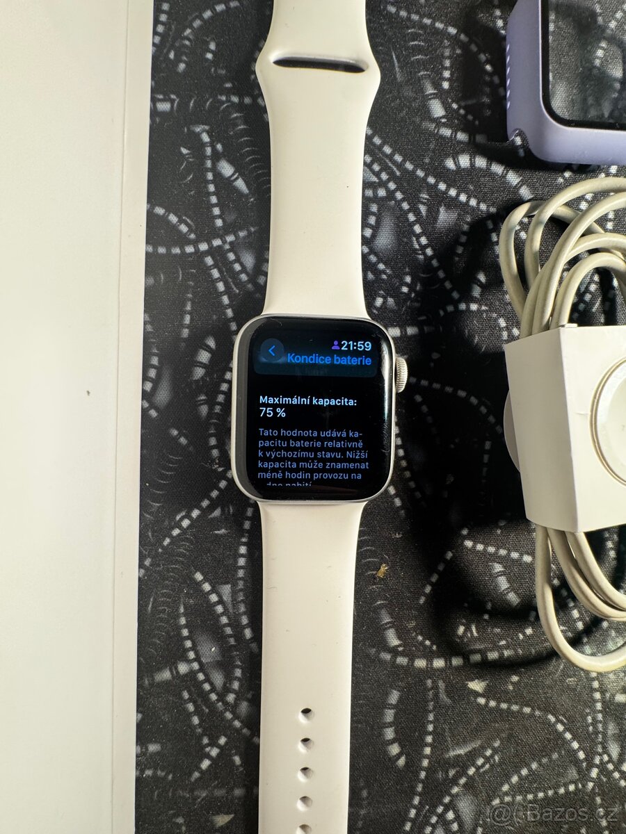 Apple Watch Series 5 40mm - 4