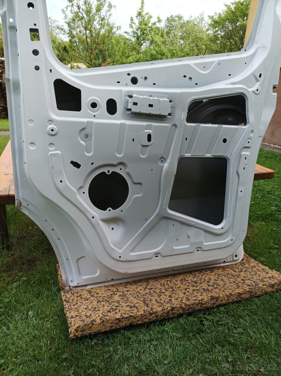 Renault Trafic III - IV pravé přední dveře - 4