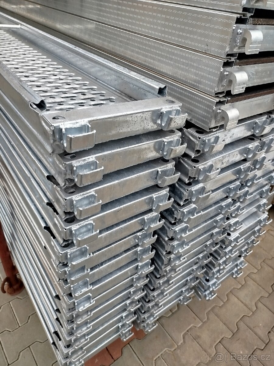 Prodám lešení 206m2 systém Layher 73 Alfix 73 - 4