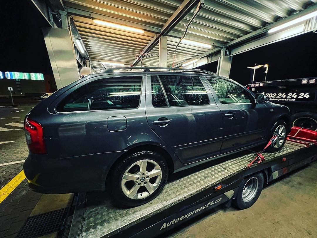 Náhradní díly Škoda Octavia 2 FL kombi 2011 CAYC MPL LF8J - 4