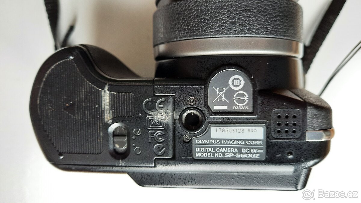 Olympus SP-560 UZ - sleva - 4