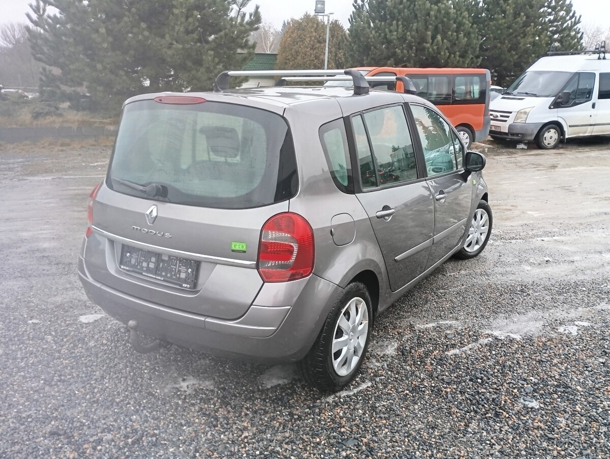 Renault modus grand 1.2 74 kW 2011 - 4