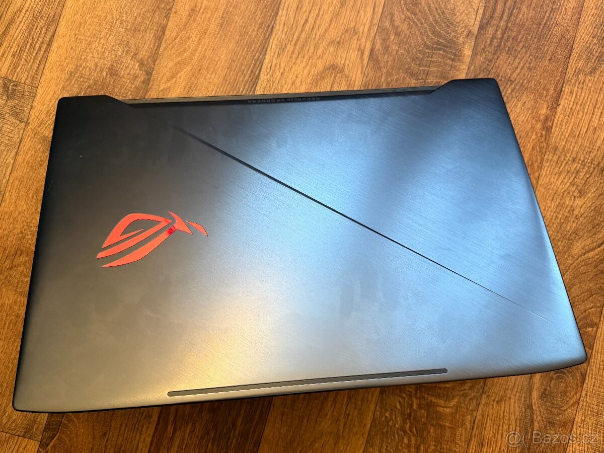 Herní Asus ROG Strix GL703GE 17"/i7/m2 1TB /16GB/GTX1050ti - 4
