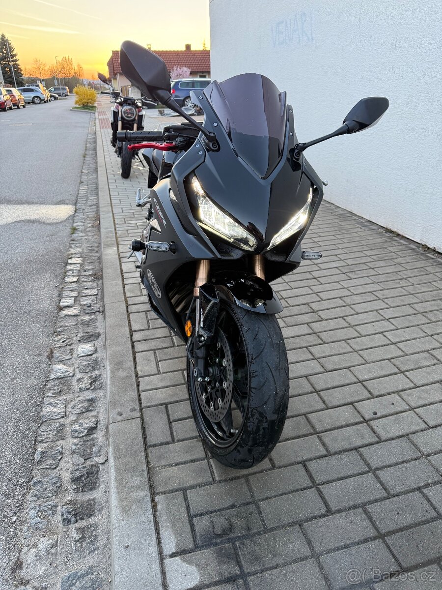 Honda CBR 650 R - 4
