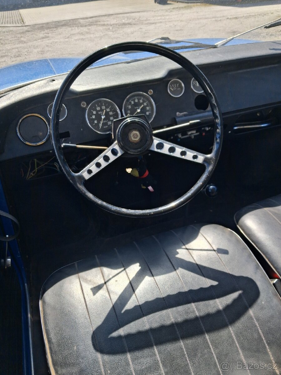 Renault 8 - 4