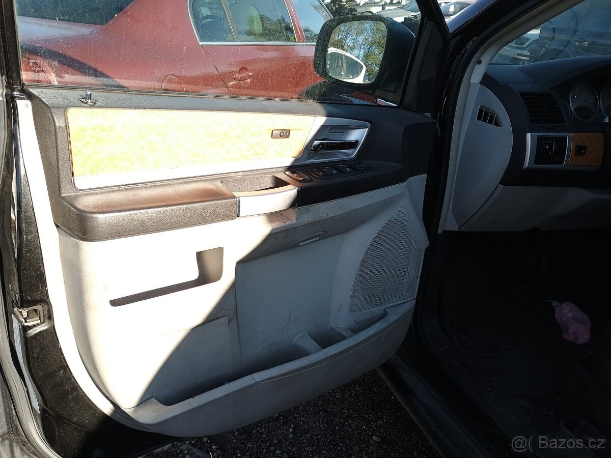 Chrysler Grand Voyager - 4