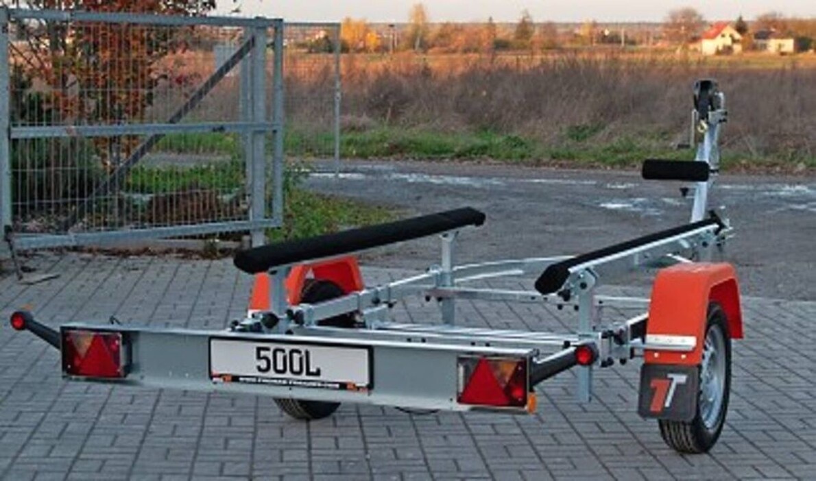 Přívěs Thomas BT-500L B 500kg pro loď do 4,3m