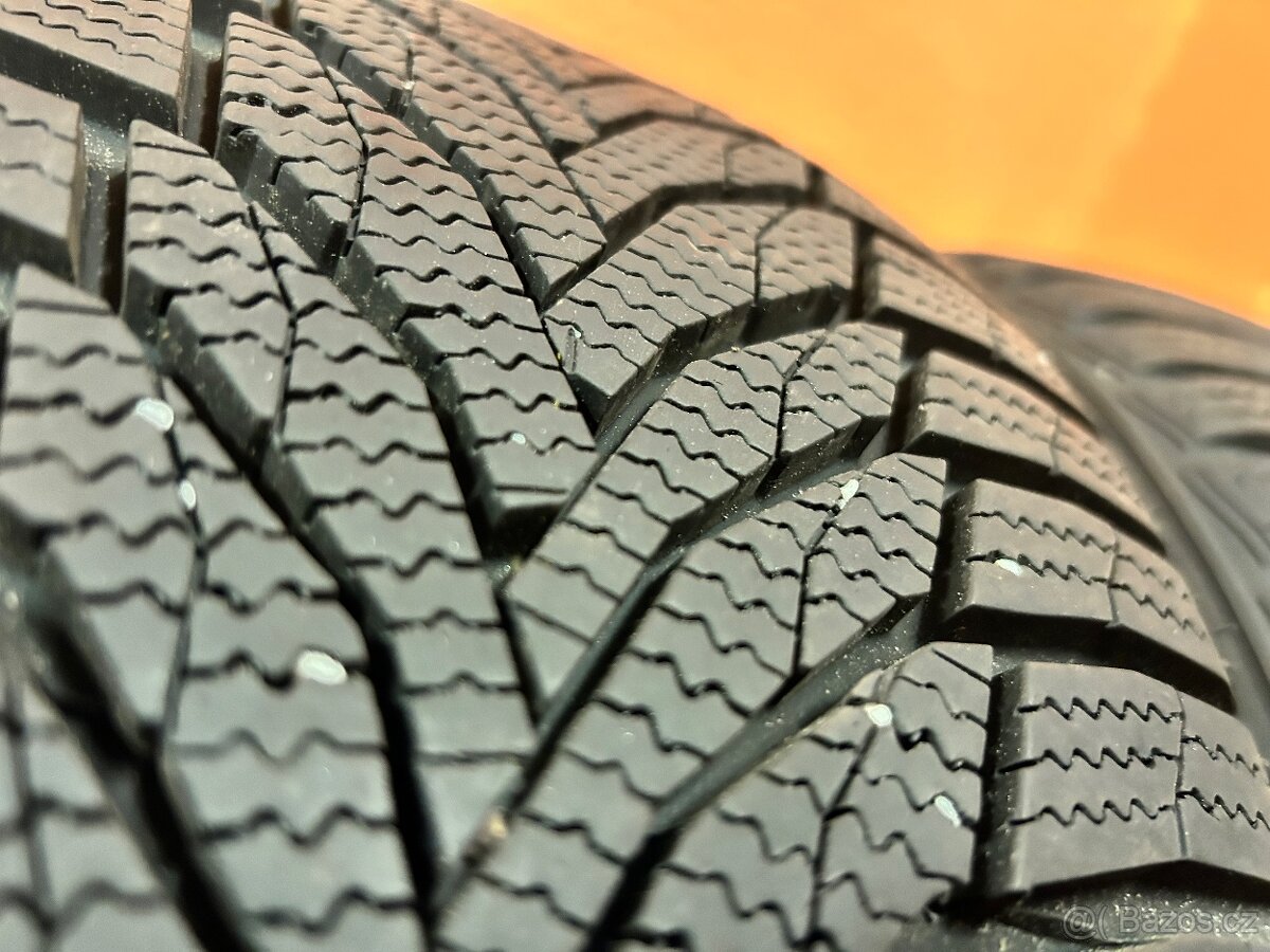 Pneu 225/45/18 NEXEN SPORT2 - 4