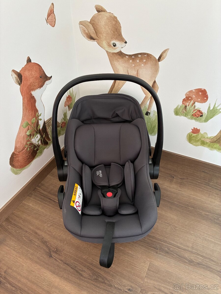Kočárek 3v1 se základnou do auta - 4