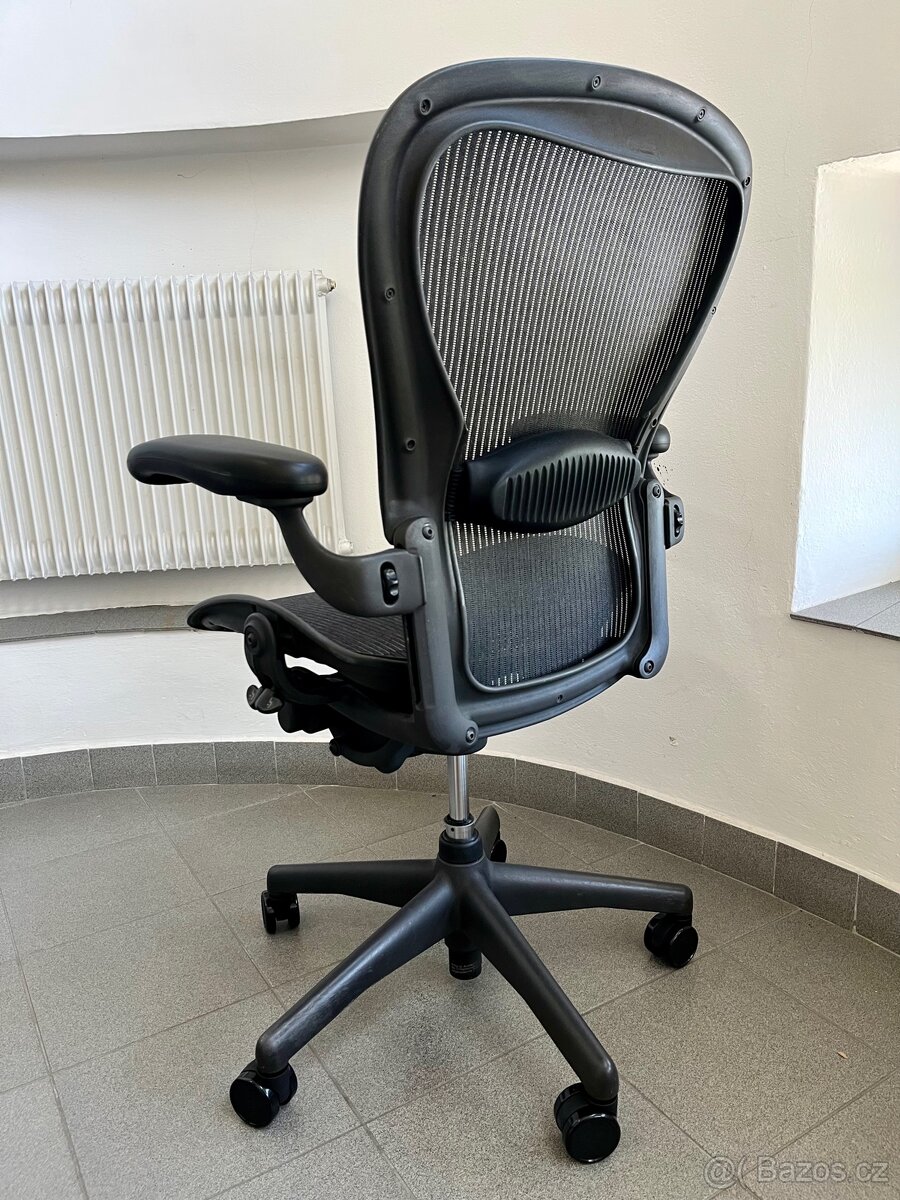 kancelářská židle Herman Miller Aeron - 4