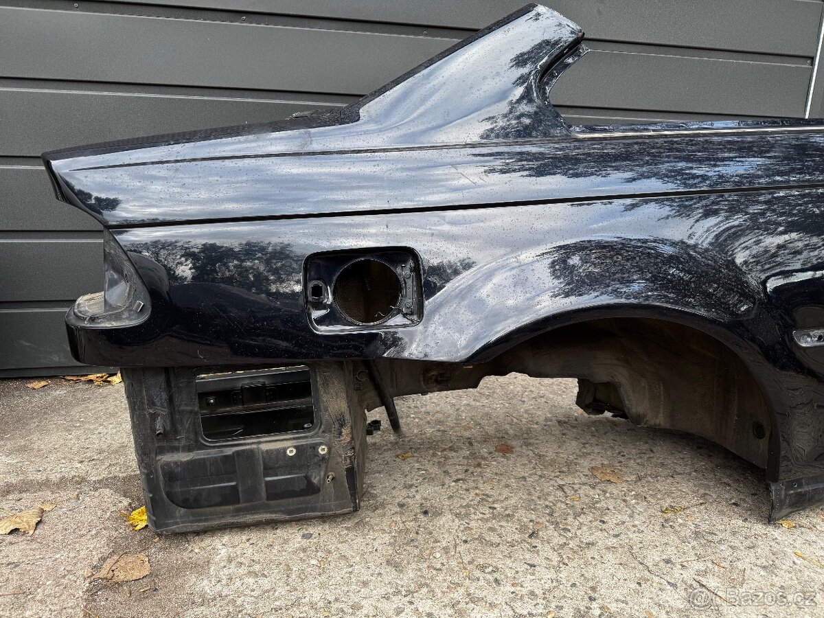 BMW E46 M3 Boky / lemy / bočnice 2/4 - 4