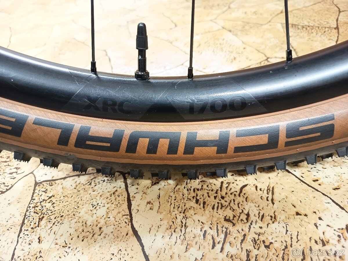 Canyon LUX Trail vel. XL - 4