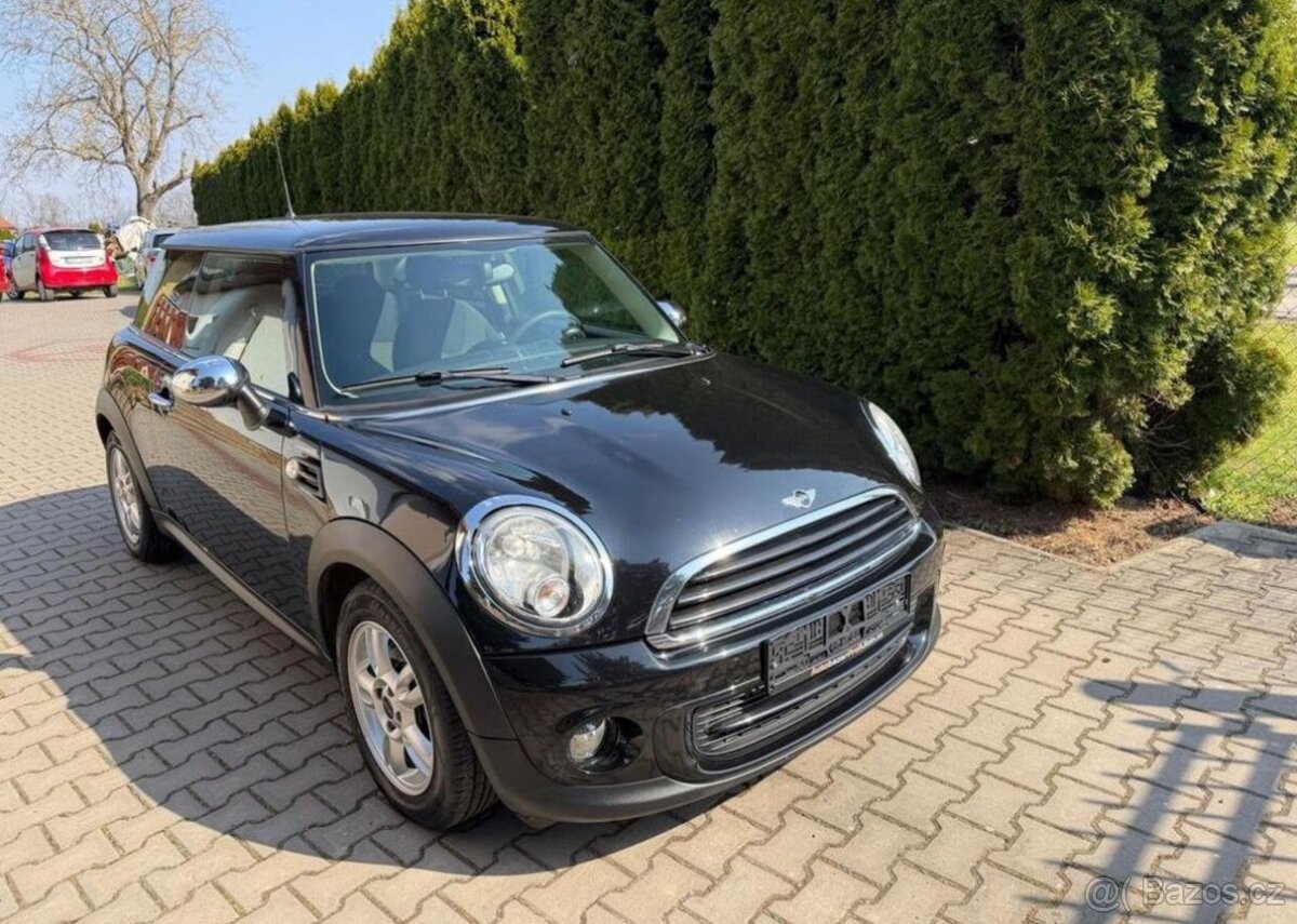 Mini One 1,6i 1 Majitel pravidl.servis benzín - 4