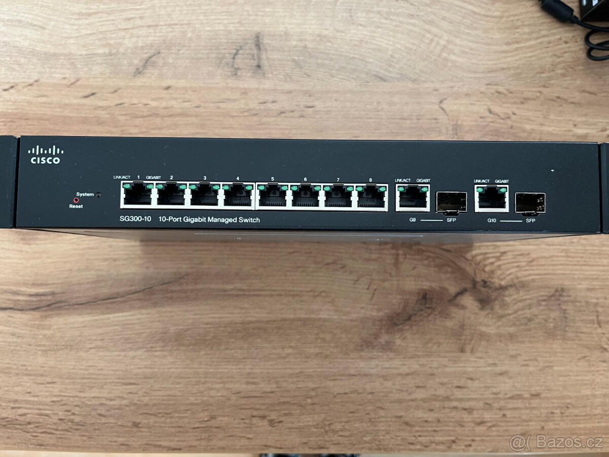 Cisco switch SG300-10 - 4