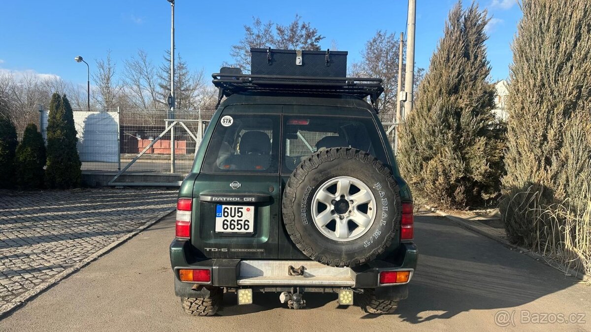 NISSAN PATROL GR61 - 4