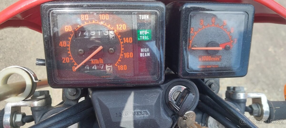 Honda xl600 r.v 1987 pojízdná s doklady zachovalá
