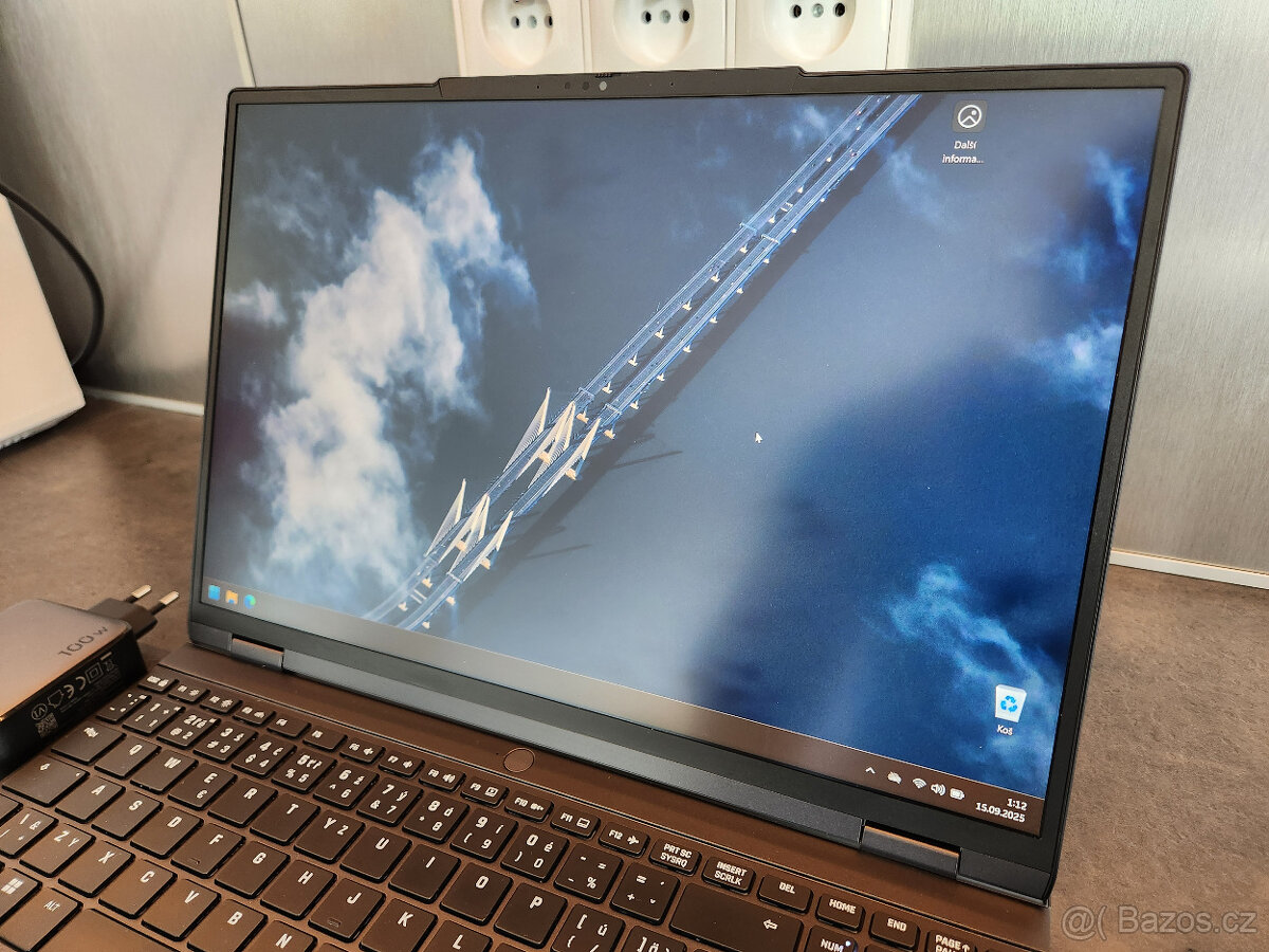 Prodám notebook XMG EVO 15 (M24) AMD Ryzen 7 - Win 11 Pro - 4